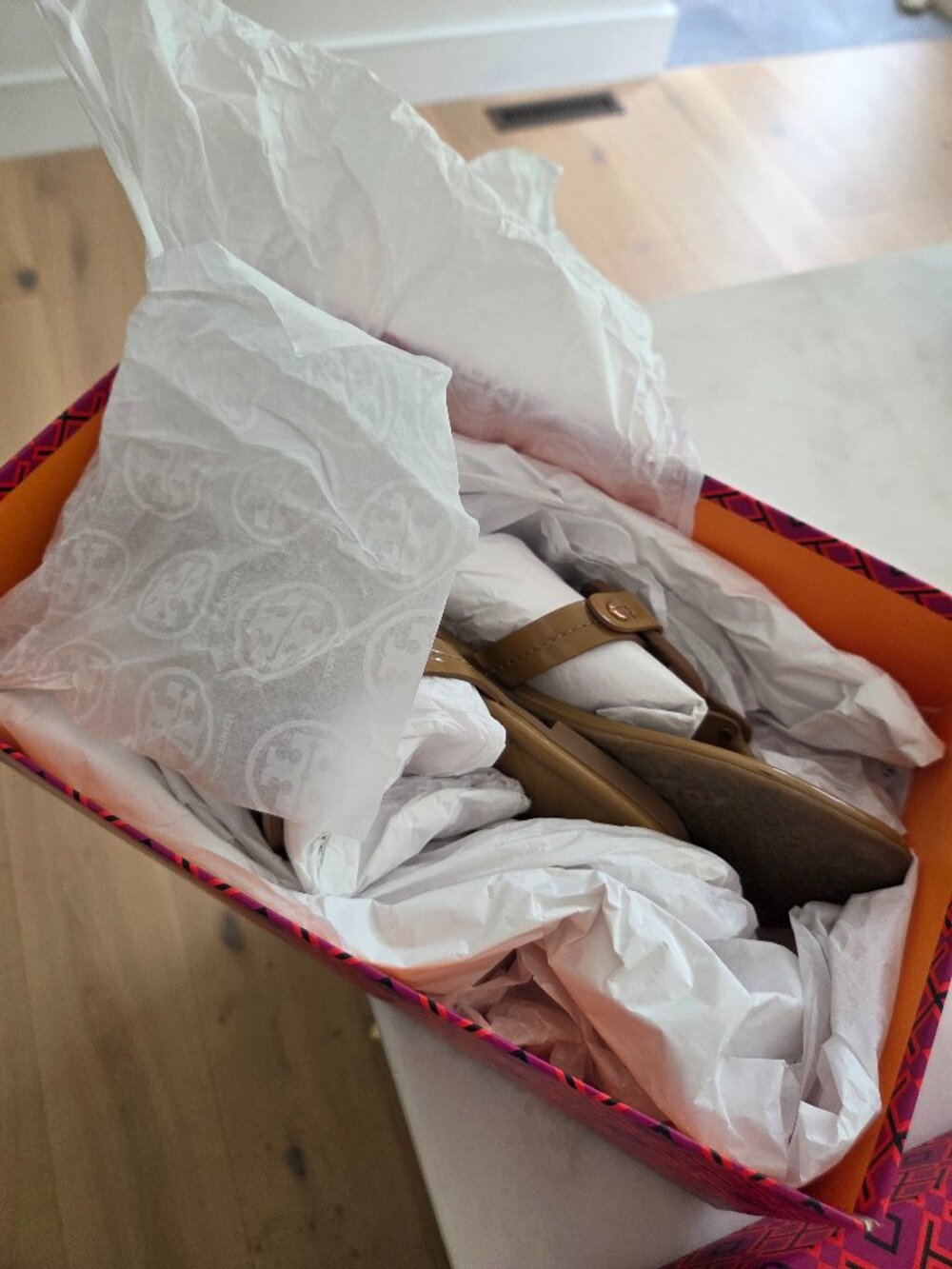Tory Burch Miller Sandal Patent Leather Sand 6 - Picture 7 of 10